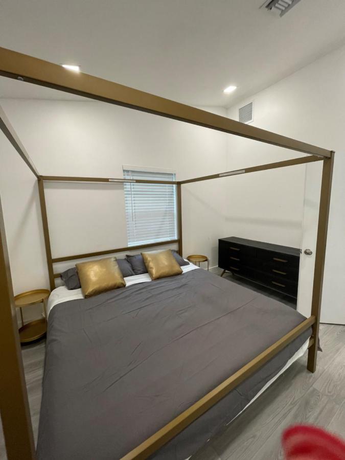 Modern Riverview Apartments Форт-Лодердейл Экстерьер фото